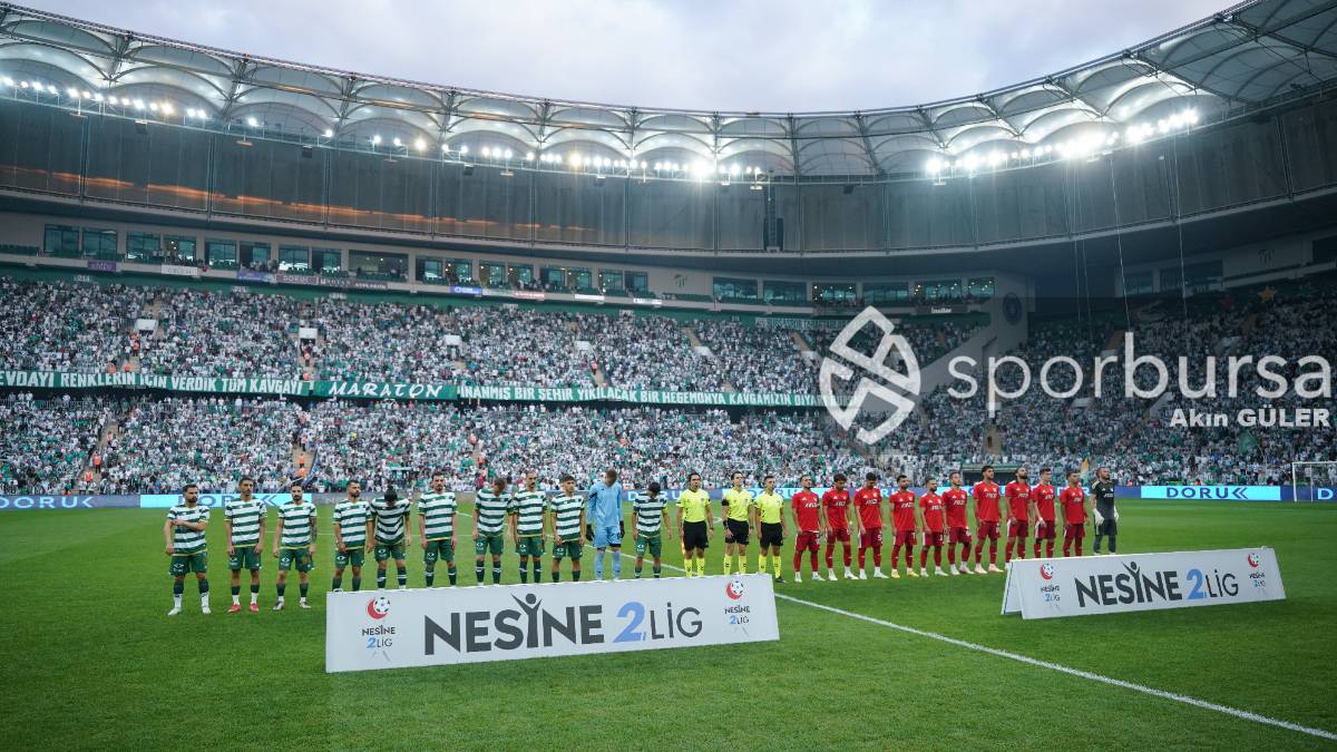 BURSASPOR - ARNAVUTKÖY BELEDİYESPOR MAÇ FOTOĞRAFLARI