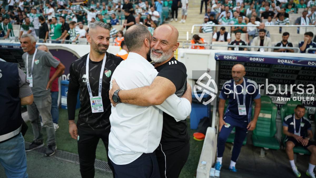 BURSASPOR - ARNAVUTKÖY BELEDİYESPOR MAÇ FOTOĞRAFLARI