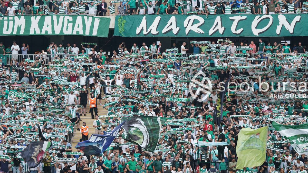 BURSASPOR - ARNAVUTKÖY BELEDİYESPOR MAÇ FOTOĞRAFLARI