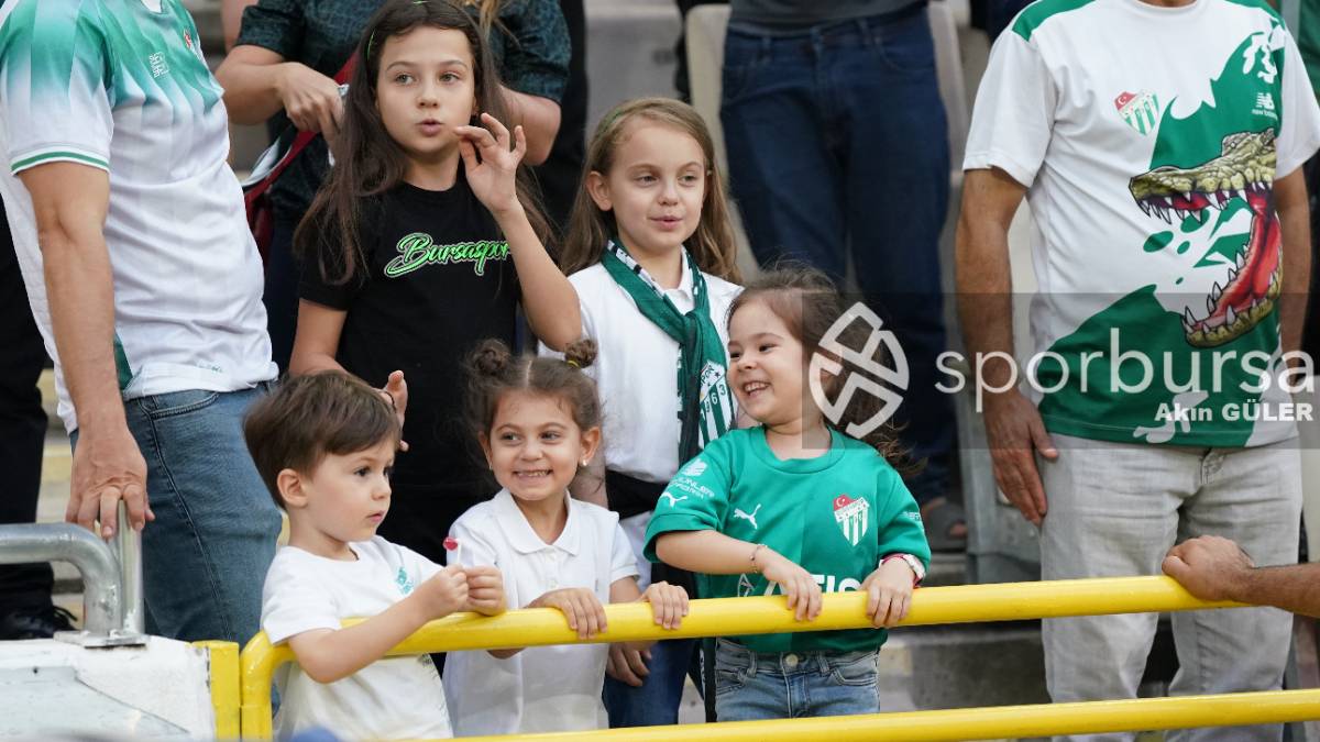 BURSASPOR - ARNAVUTKÖY BELEDİYESPOR MAÇ FOTOĞRAFLARI