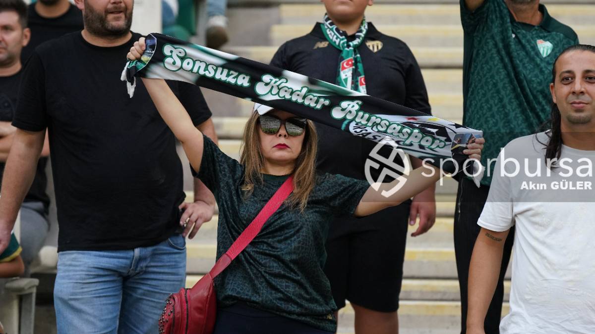BURSASPOR - ARNAVUTKÖY BELEDİYESPOR MAÇ FOTOĞRAFLARI