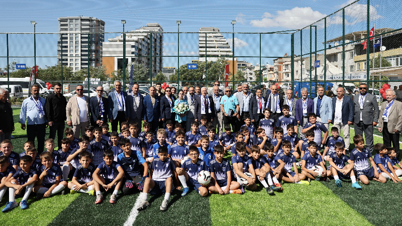 Gençler istedi Mustafa Bozbey yaptı