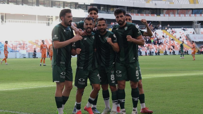 Bursaspor dolu dizgin devam: 6-0