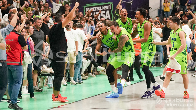 Tofaş Fener'i son anda devirdi!