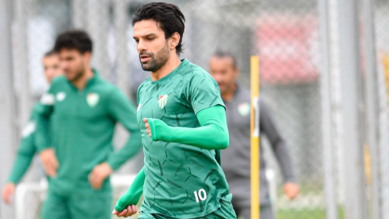 Bursaspor’da forvet sevinci!