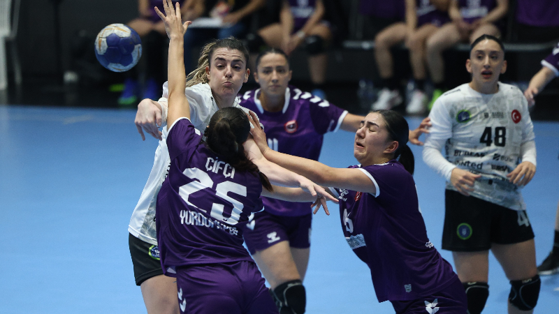 Lider Büyükşehir zorlanmadan kazandı