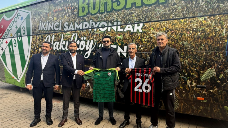 Bursaspor altyapısına Çınaralp'ten otobüs desteği