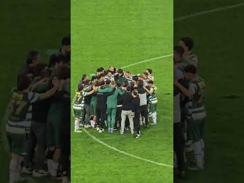 Maç sonu Kaptan Muhammet Demir takımı orta sahada toplayıp motivasyon konuşması yaptı #sporbursatr