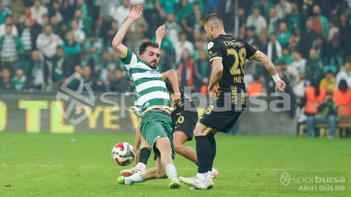 BURSASPOR - MUŞSPOR MAÇ FOTOĞRAFLARI