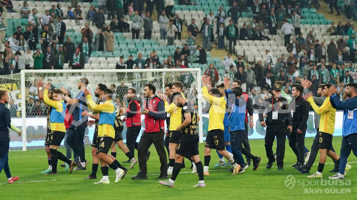 BURSASPOR - MUŞSPOR MAÇ FOTOĞRAFLARI
