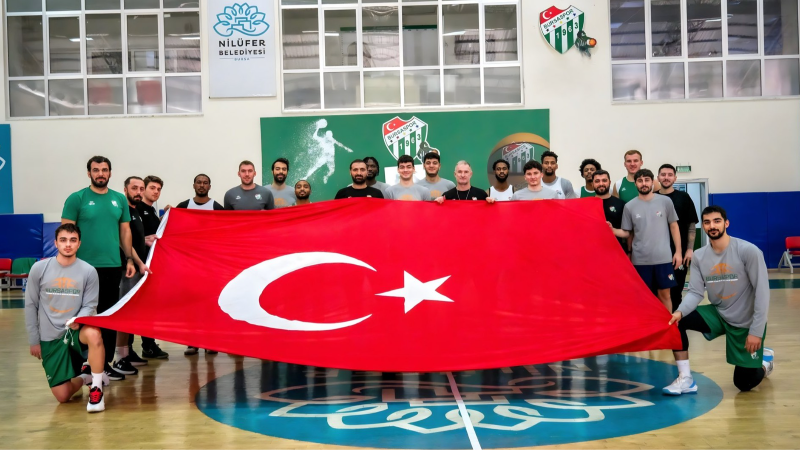 Bursaspor Cumhuriyet Bayramı’nı kutladı