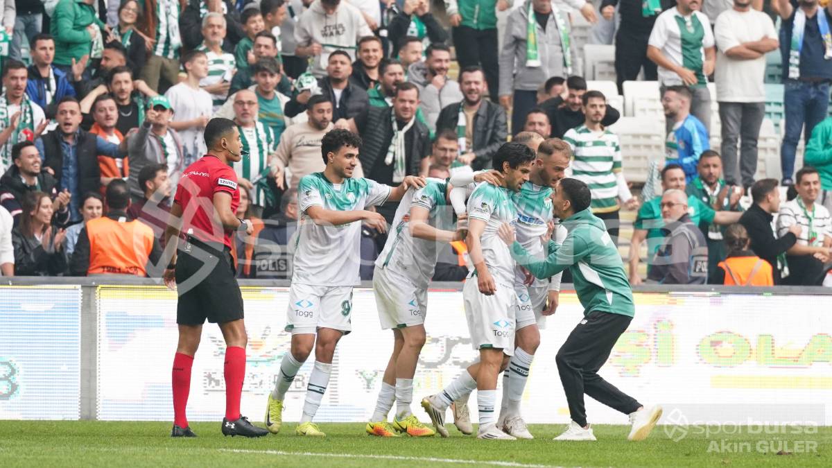 BURSASPOR - KAHRAMANMARAŞ İSTİKLAL MAÇ FOTOĞRAFLARI