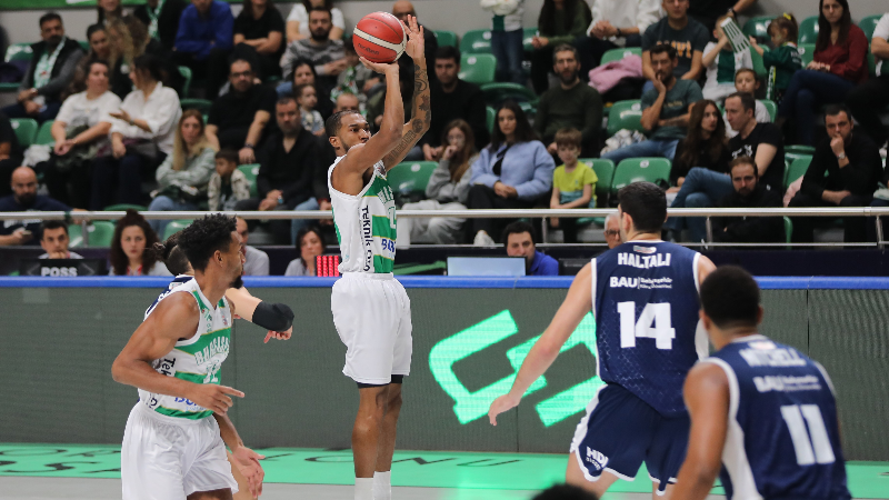 Bursaspor lider Joventut Badalona'yı ağırlıyor