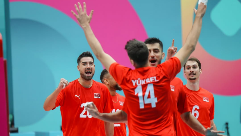 Filenin Efeler'i, Katar’ı kolay geçti