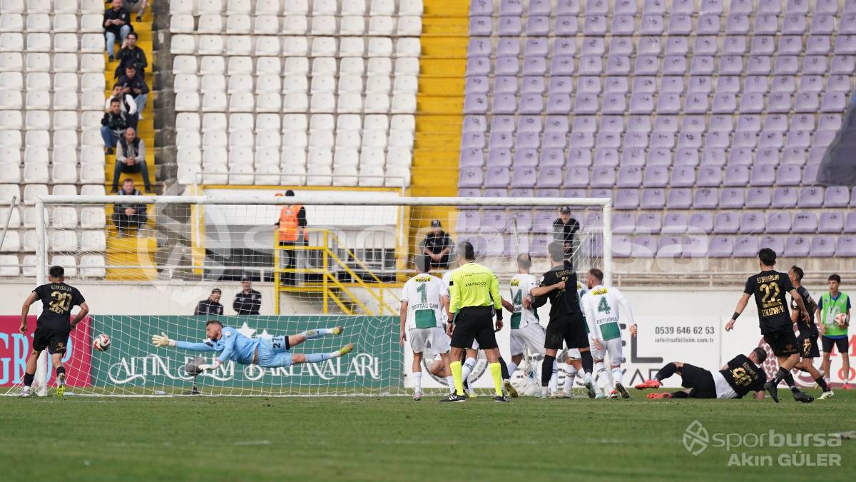 GÜZİDE GEBZE - BURSASPOR MAÇ FOTOĞRAFLARI