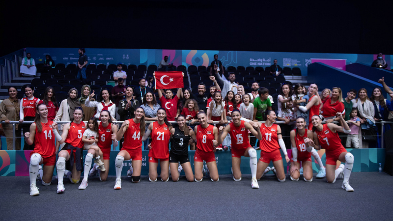 Sultanlar'a Azerbaycan hafif geldi