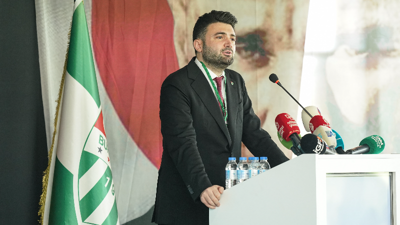 Başkan Çelik: Bursaspor düşmanları yüzünden…