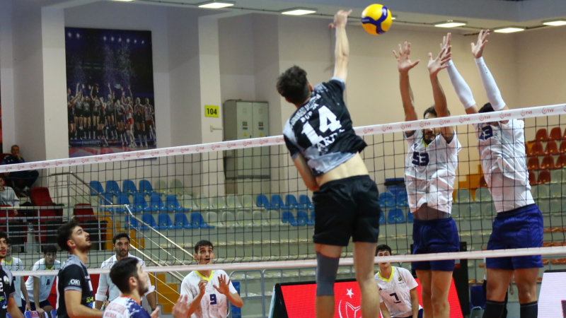 Osmangazi Belediyespor, lidere teslim oldu