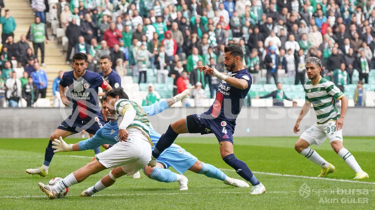 BURSASPOR - FETHİYESPOR MAÇ FOTOĞRAFLARI