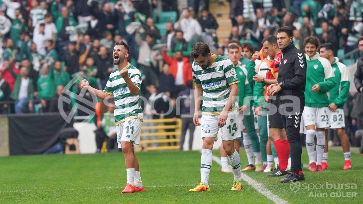 BURSASPOR - FETHİYESPOR MAÇ FOTOĞRAFLARI