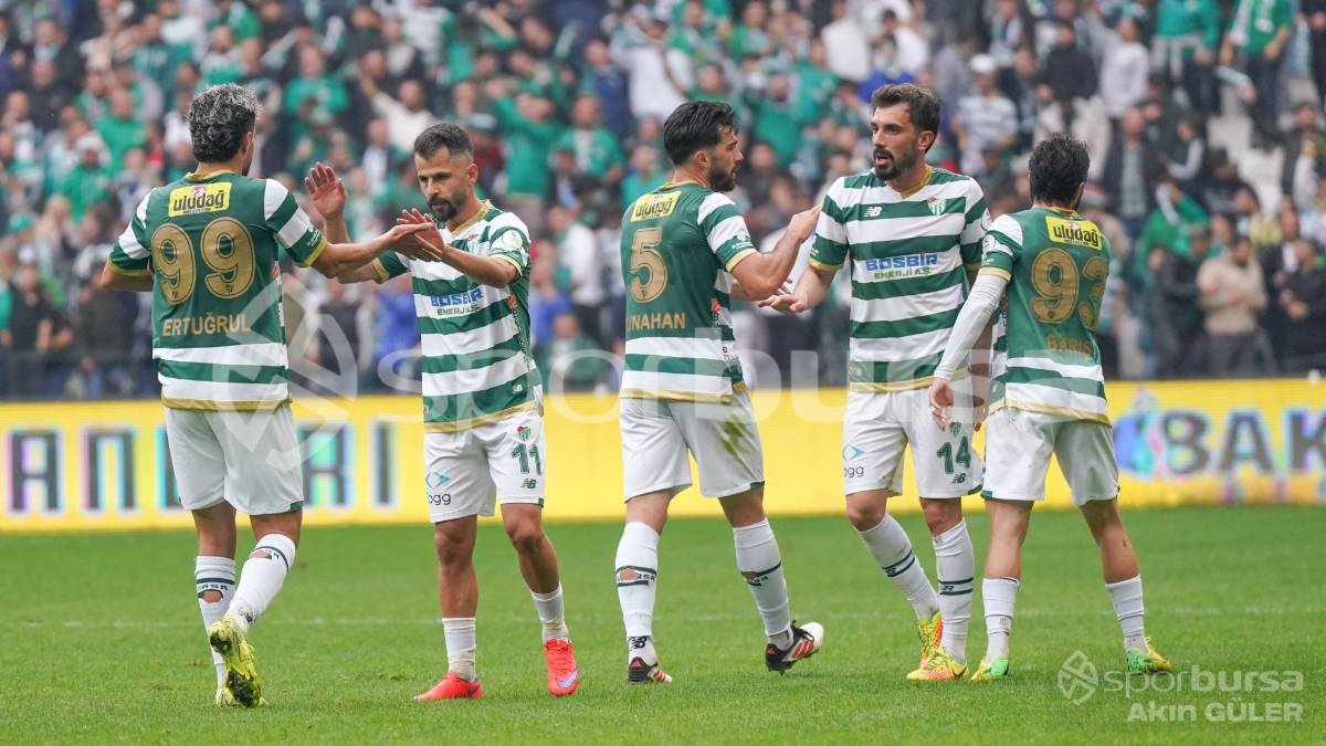 BURSASPOR - FETHİYESPOR MAÇ FOTOĞRAFLARI