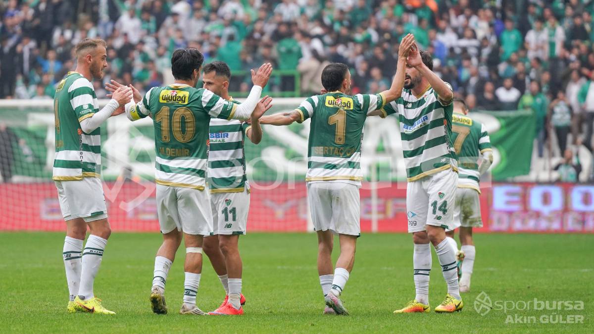 BURSASPOR - FETHİYESPOR MAÇ FOTOĞRAFLARI