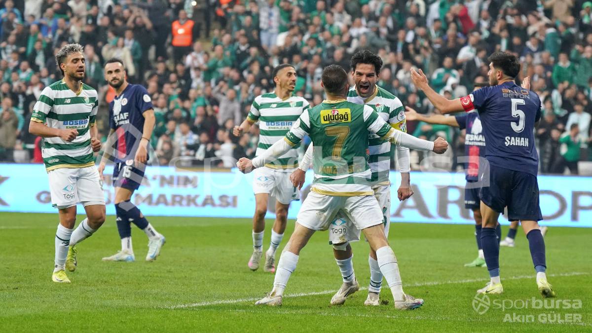 BURSASPOR - FETHİYESPOR MAÇ FOTOĞRAFLARI