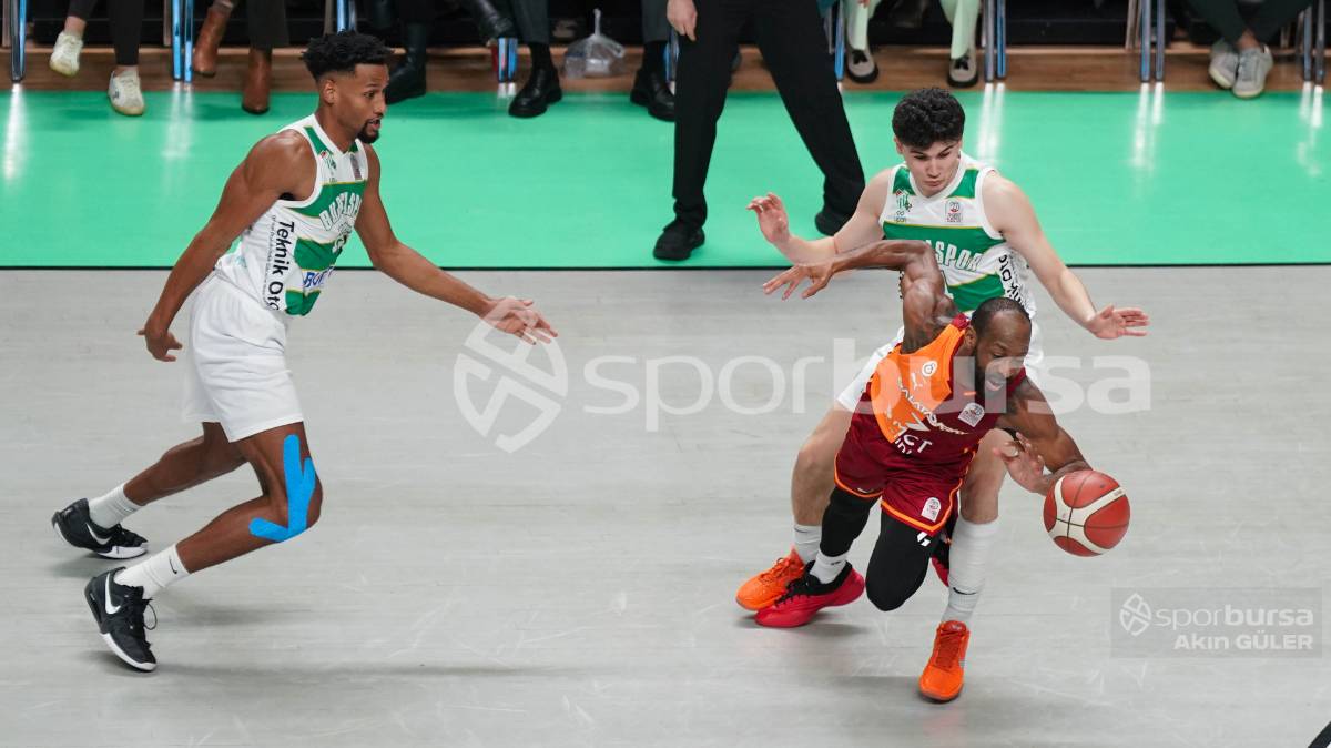 BURSASPOR - GALATASARAY MAÇ FOTOĞRAFLARI