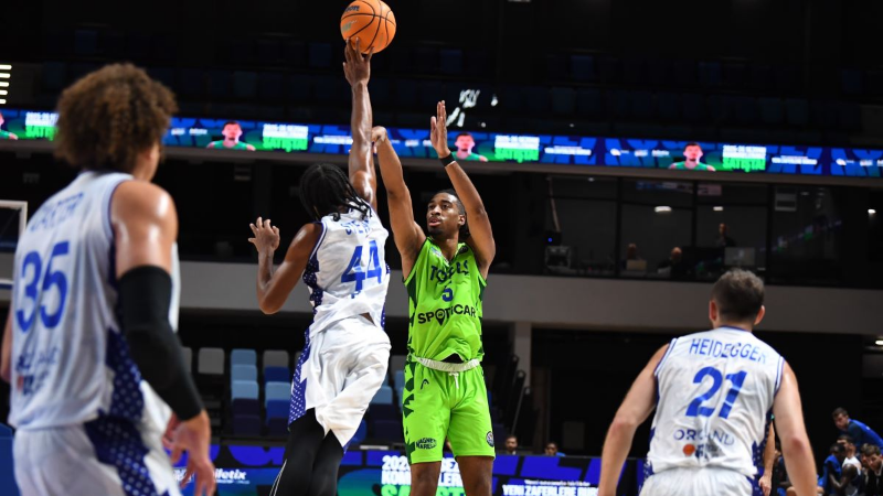 Tofaş’ın Bnei Herzliya maçı Çekya’da