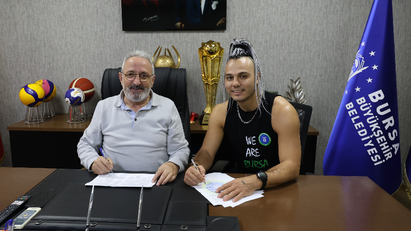 Bursa Büyükşehir’ie yeni libero