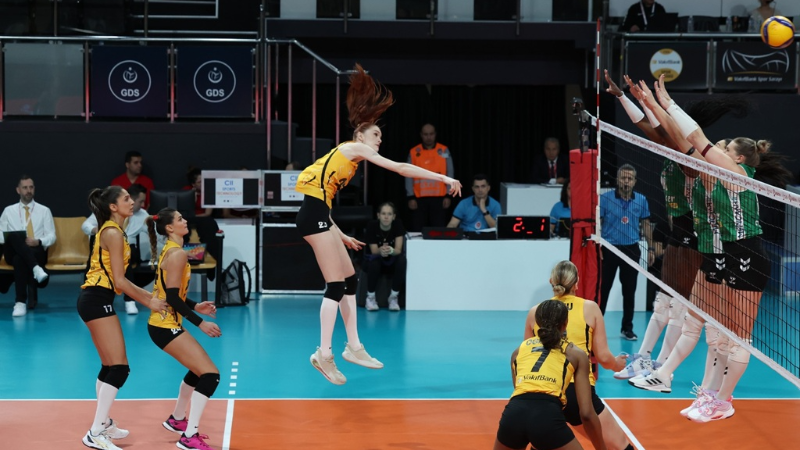 Nilüfer Belediyespor Eker lider Vakıfbank’tan set alamadı