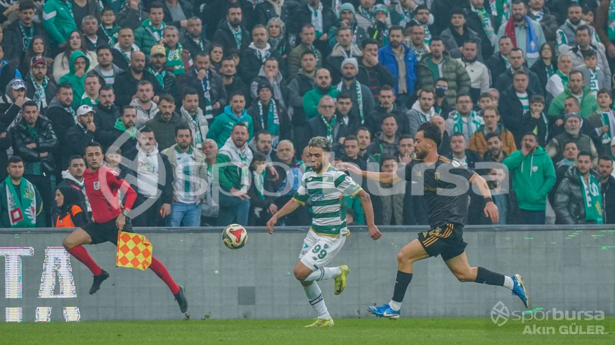 BURSASPOR - ALİAĞA FK MAÇ FOTOĞRAFLARI