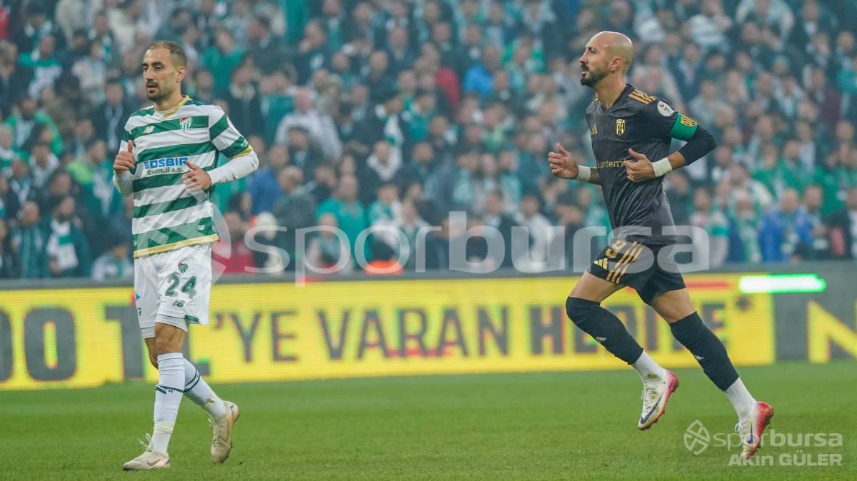BURSASPOR - ALİAĞA FK MAÇ FOTOĞRAFLARI