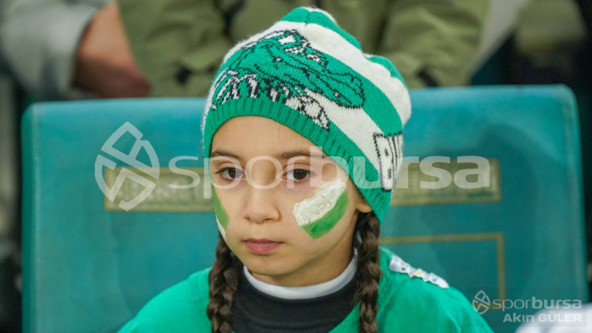 BURSASPOR - ALİAĞA FK MAÇ FOTOĞRAFLARI