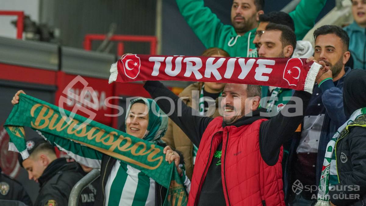BURSASPOR - ALİAĞA FK MAÇ FOTOĞRAFLARI