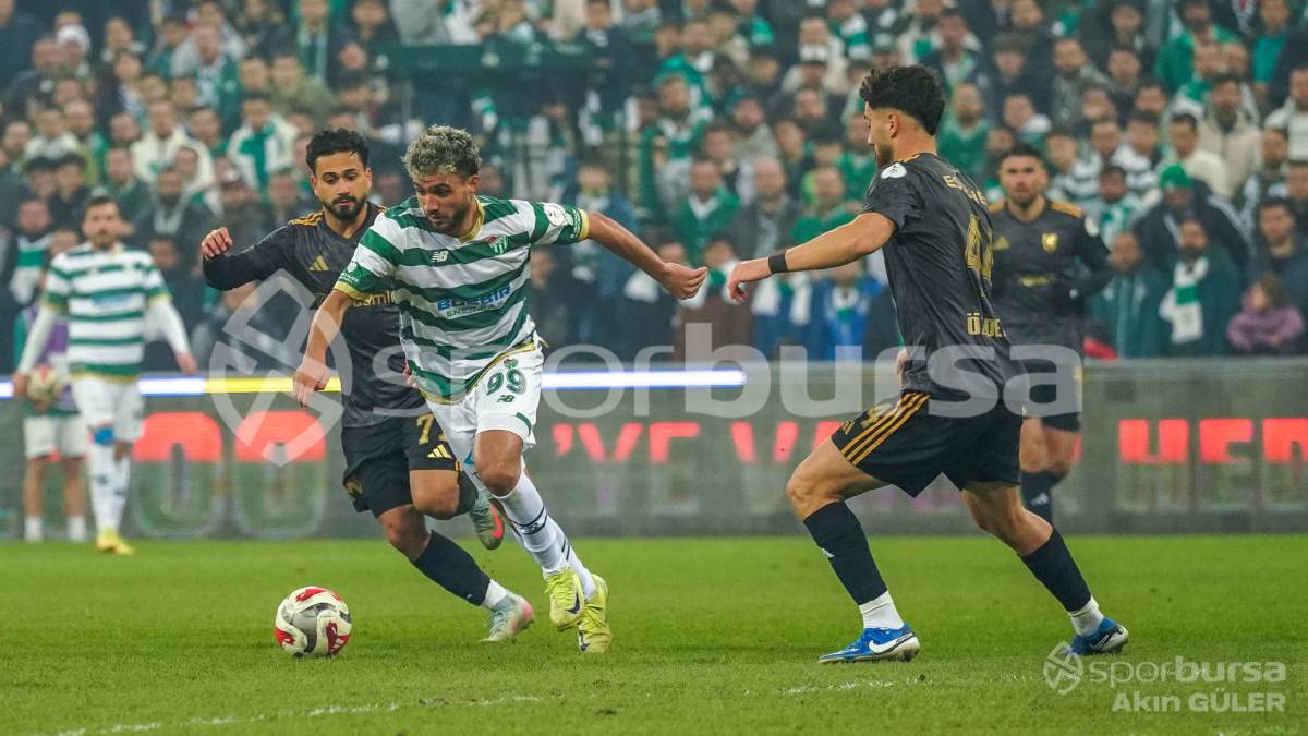 BURSASPOR - ALİAĞA FK MAÇ FOTOĞRAFLARI