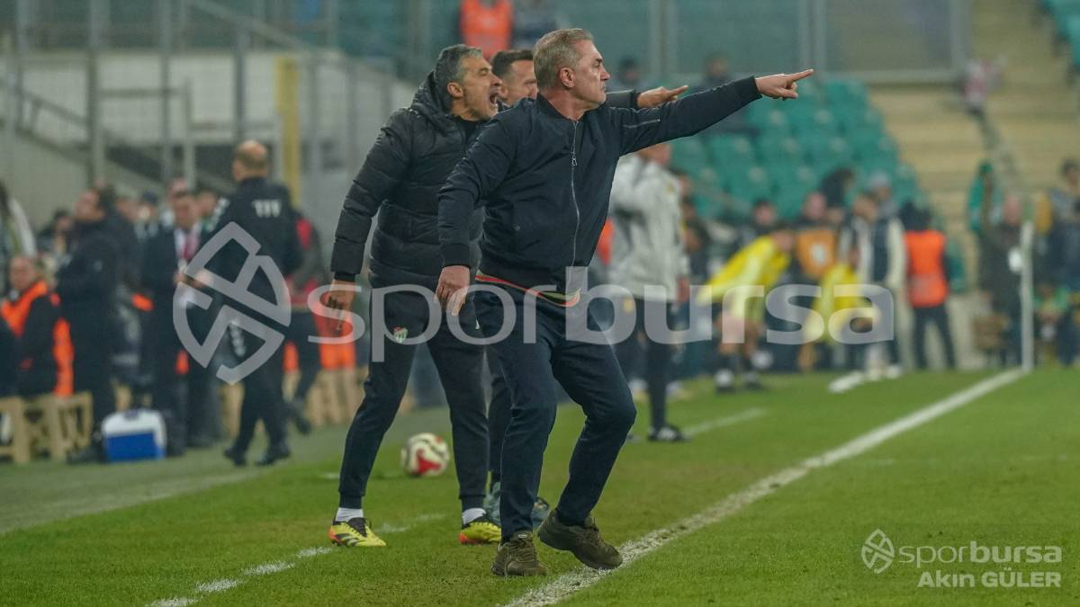 BURSASPOR - ALİAĞA FK MAÇ FOTOĞRAFLARI