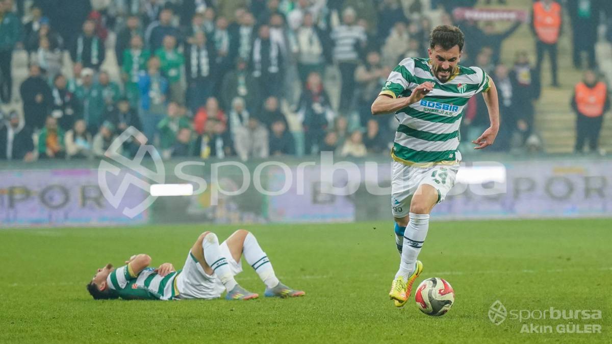 BURSASPOR - ALİAĞA FK MAÇ FOTOĞRAFLARI