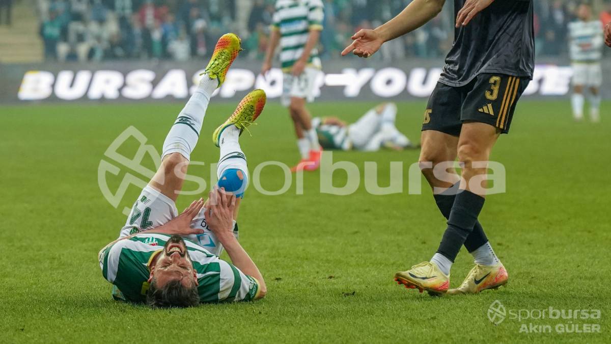 BURSASPOR - ALİAĞA FK MAÇ FOTOĞRAFLARI