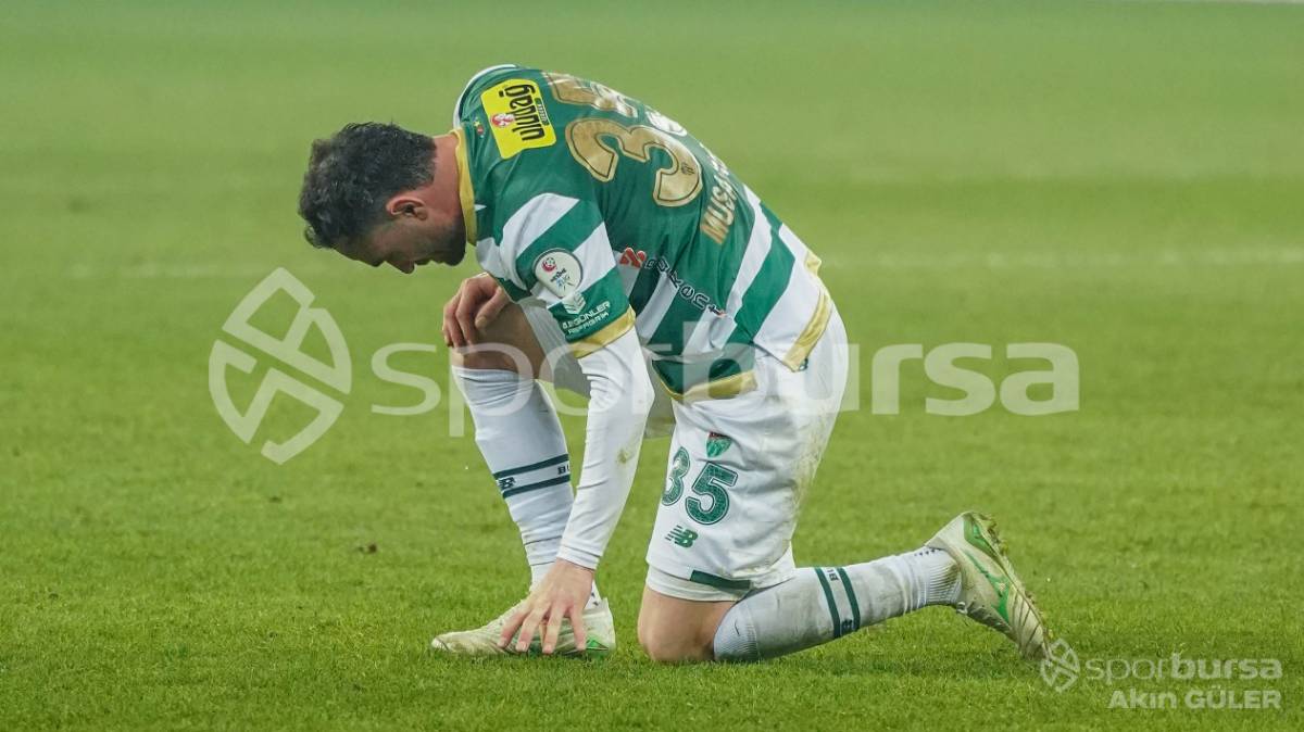 BURSASPOR - ALİAĞA FK MAÇ FOTOĞRAFLARI