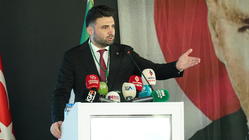 Başkan Çelik: Transferler nokta atışı…