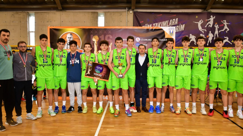 Tofaş’ın yıldızları ikinci oldu