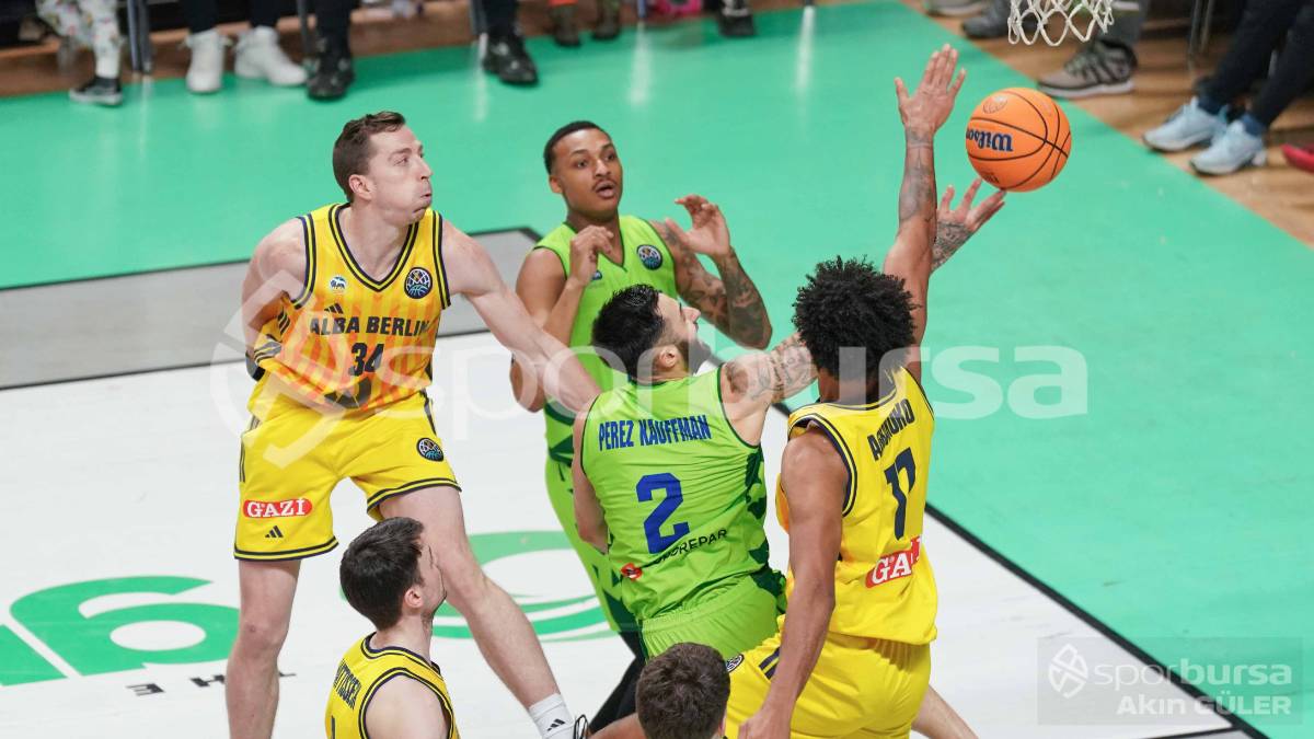 TOFAŞ - ALBA BERLİN MAÇI FOTOĞRAFLARI