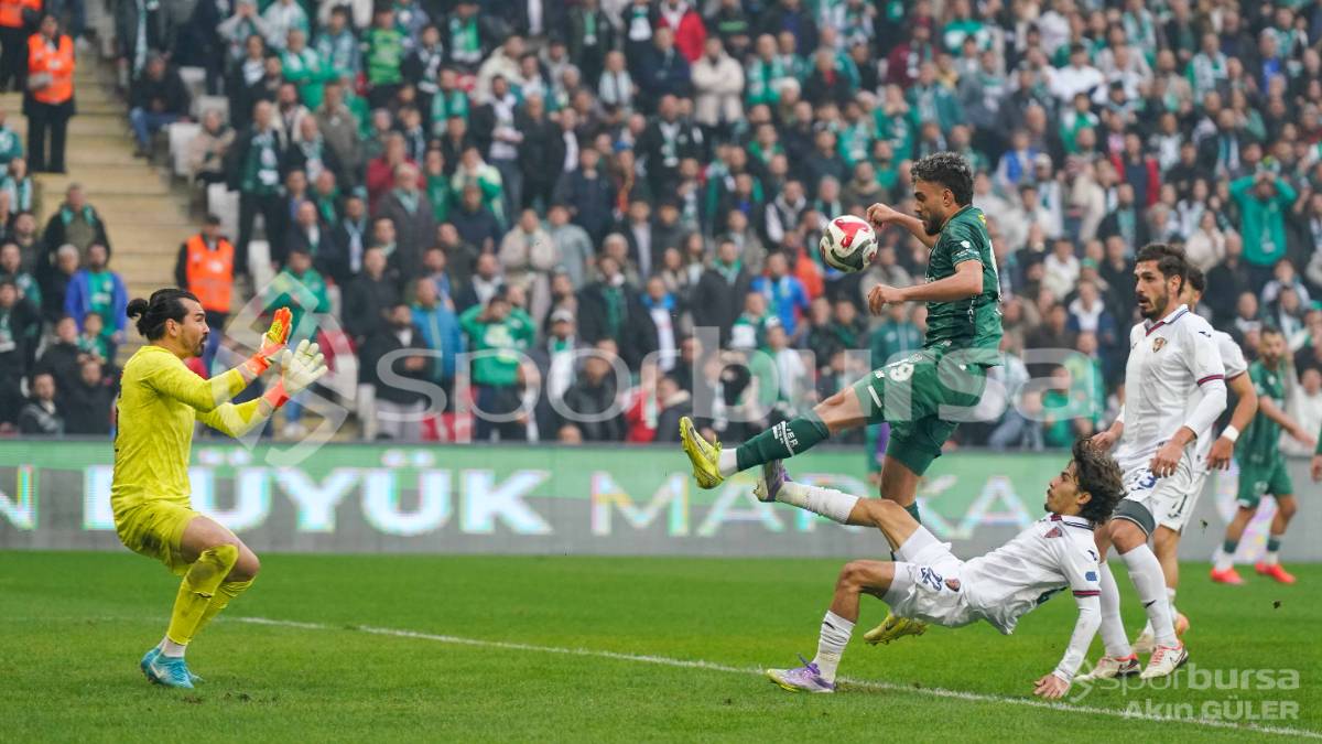 BURSASPOR - YENİ MERSİN İDMAN YURDU MAÇI FOTOĞRAFLARI