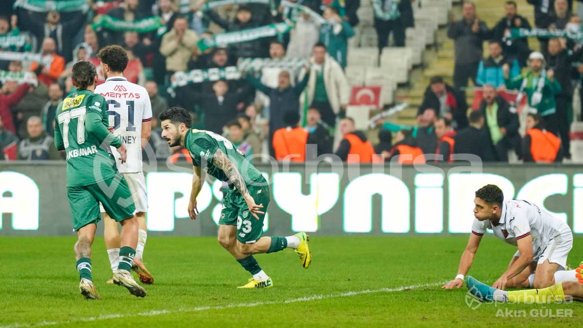 BURSASPOR - YENİ MERSİN İDMAN YURDU MAÇI FOTOĞRAFLARI