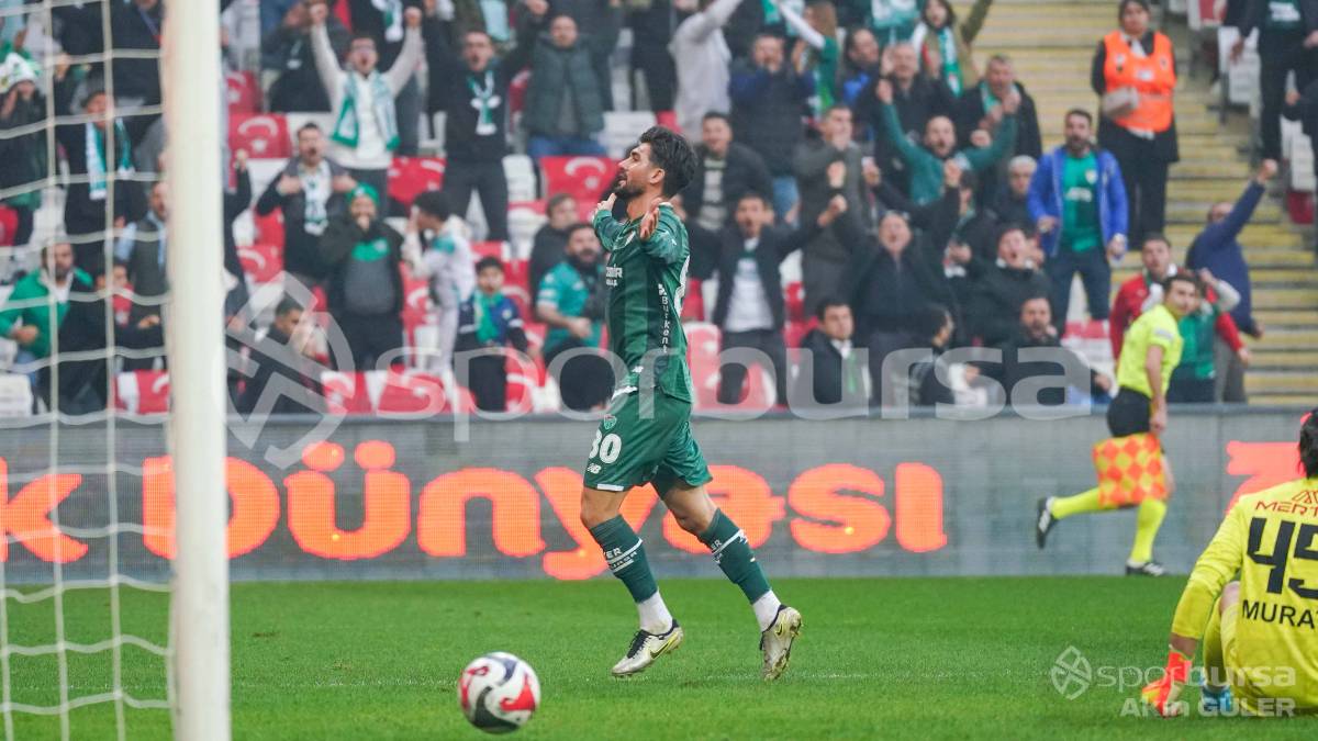 BURSASPOR - YENİ MERSİN İDMAN YURDU MAÇI FOTOĞRAFLARI