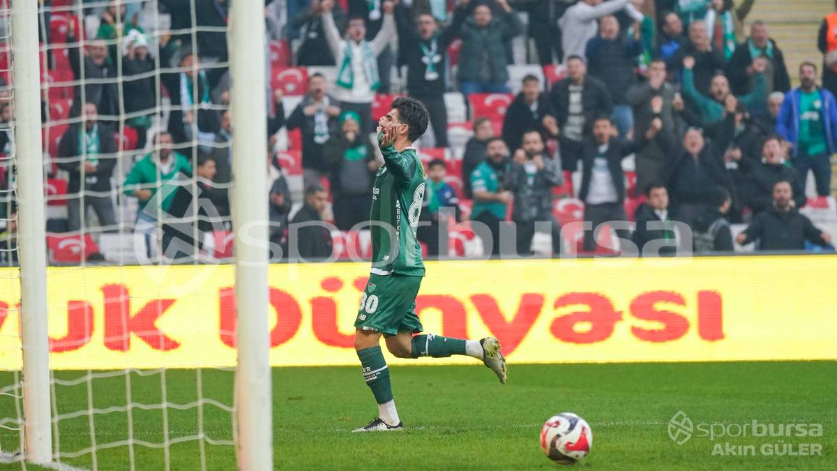 BURSASPOR - YENİ MERSİN İDMAN YURDU MAÇI FOTOĞRAFLARI