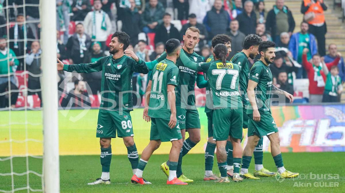 BURSASPOR - YENİ MERSİN İDMAN YURDU MAÇI FOTOĞRAFLARI