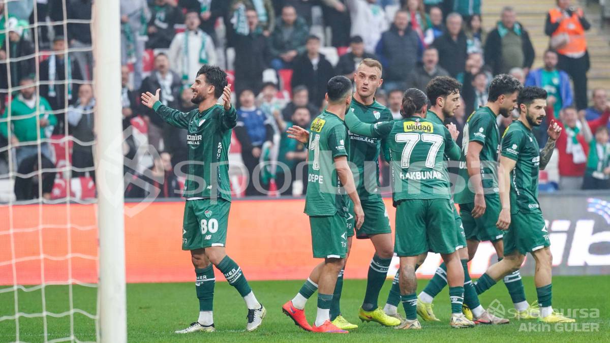 BURSASPOR - YENİ MERSİN İDMAN YURDU MAÇI FOTOĞRAFLARI