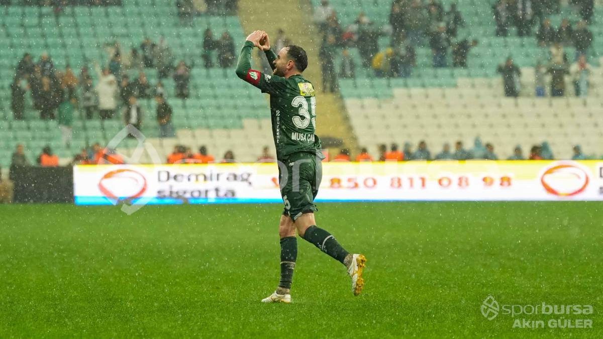BURSASPOR - ADANASPOR MAÇI FOTOĞRAFLARI